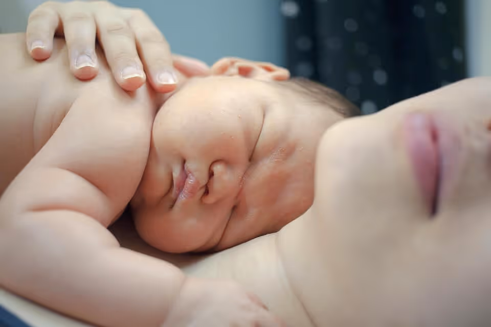 Il sonno nei neonati e nei loro genitori